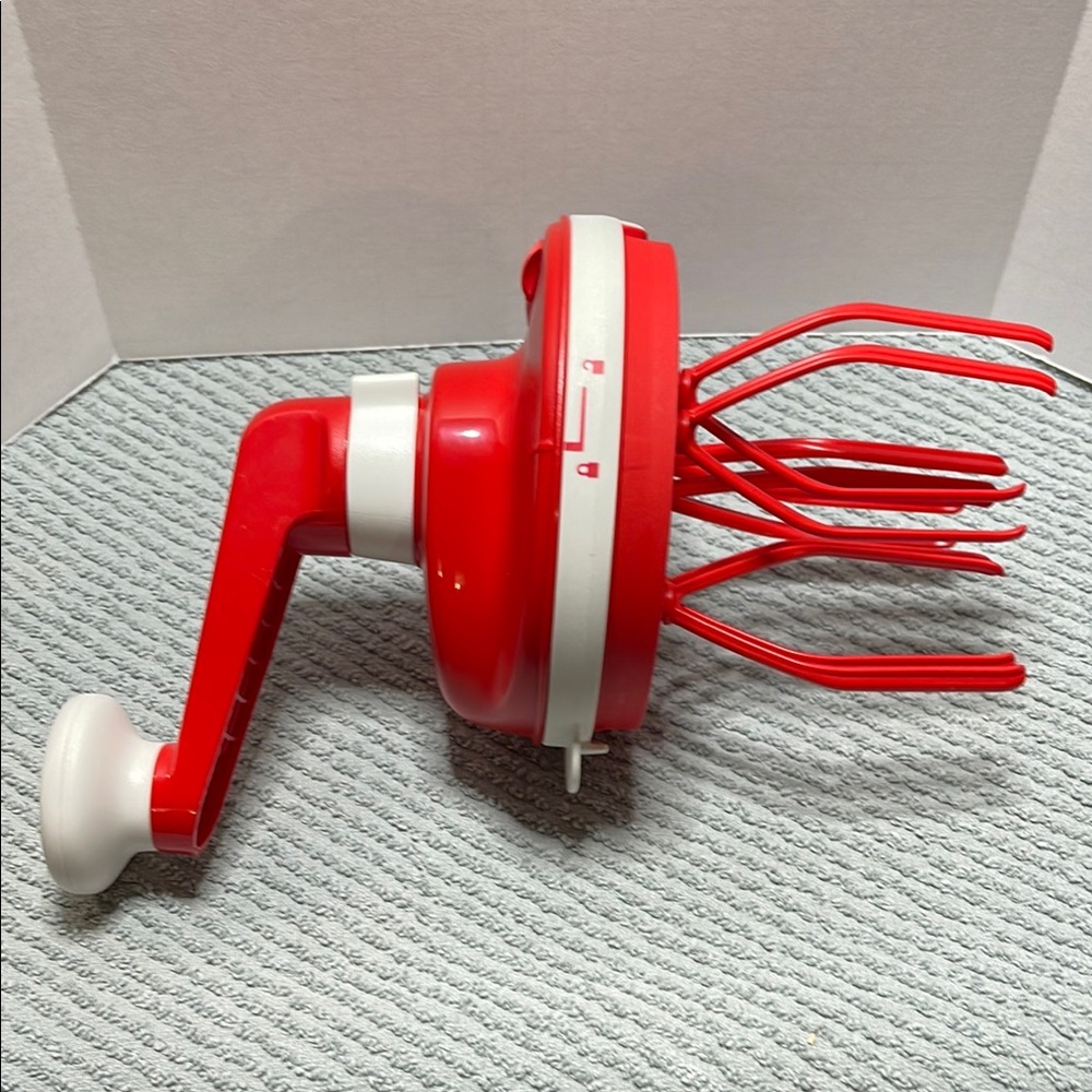 Tupperware Hand Mixer - Picture 7 of 9